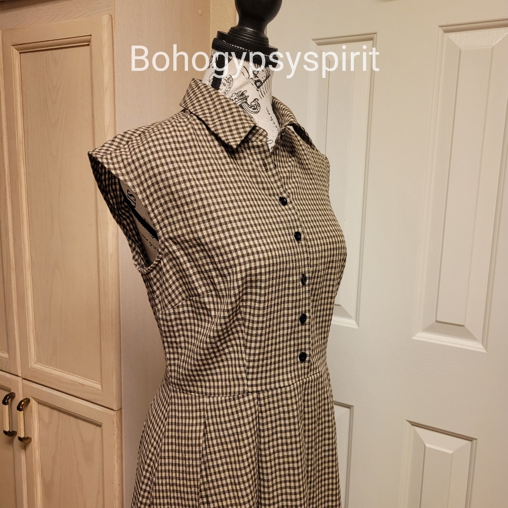 NWT Rihoas Brown Plaid Button Pleated Midi Dress - Picture 17 of 17